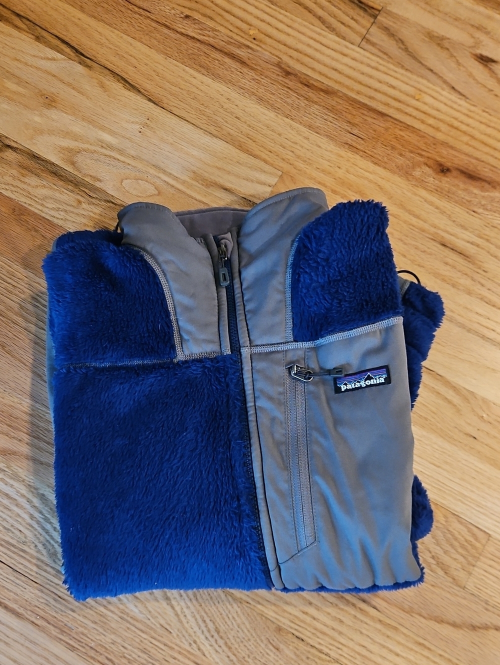 Patagonia R3® Hi-Loft Jacket - Picture 2 of 6